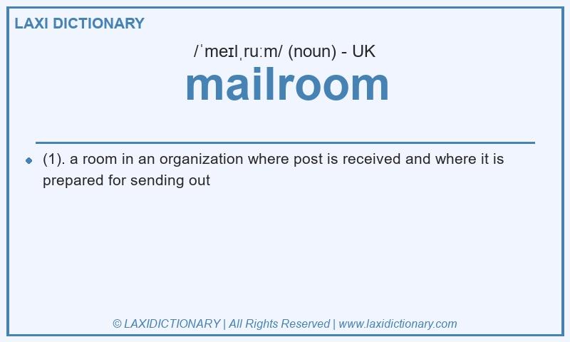 Definition mailroom in British English