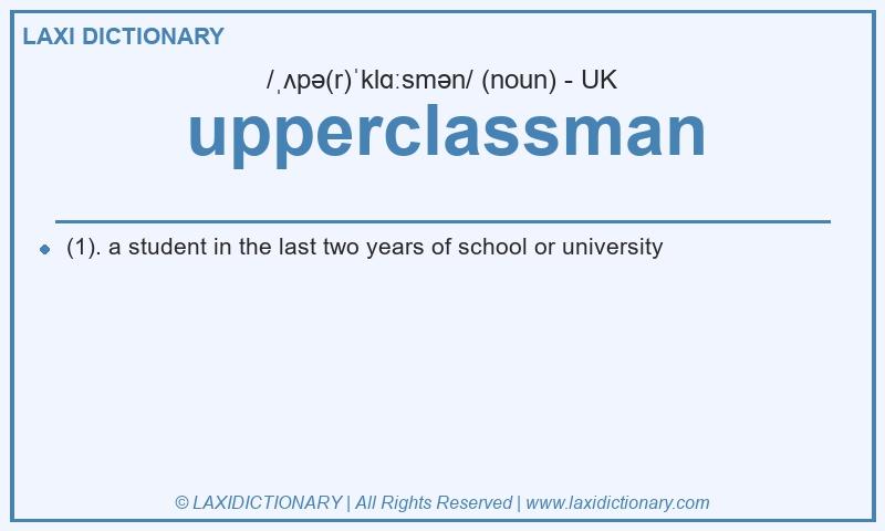 Definition upperclassman in British English